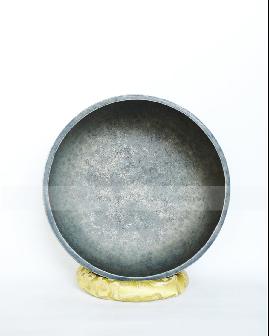 Semi-Antique Handmade Jambati Singing Bowl – Authentic Sound from the Himalayas