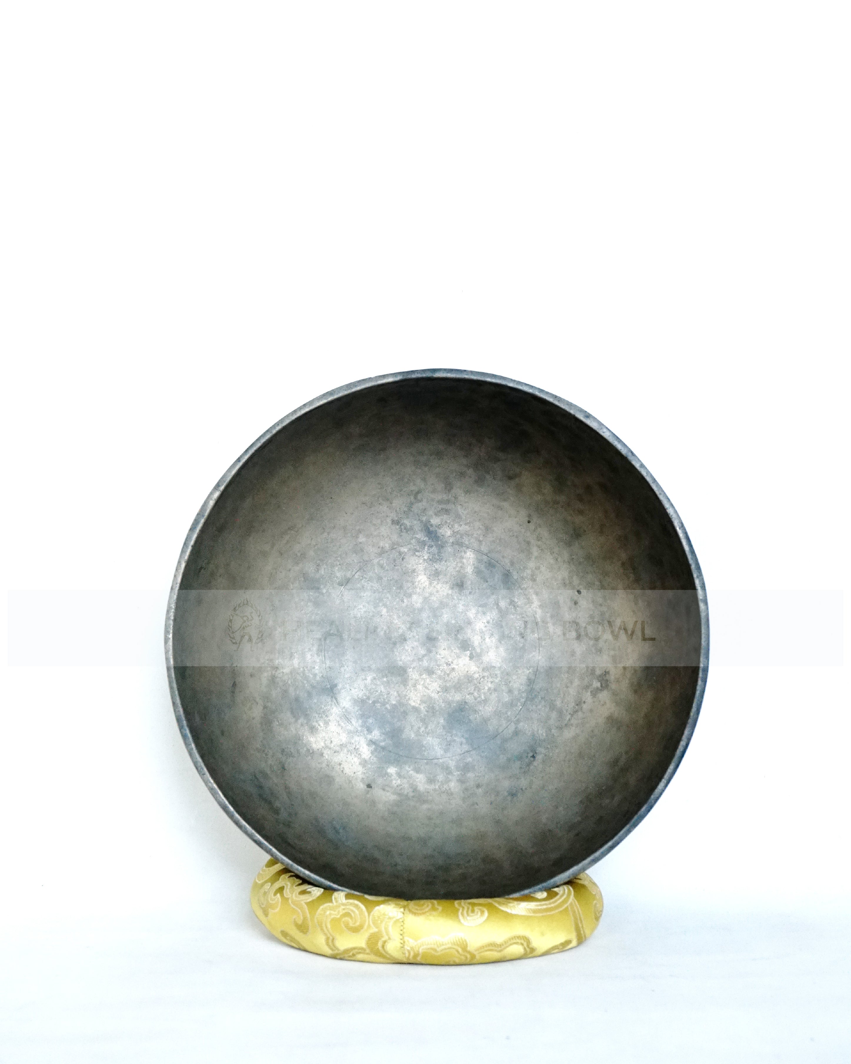 5 Buddha hand carving on Jambati Singing Bowl