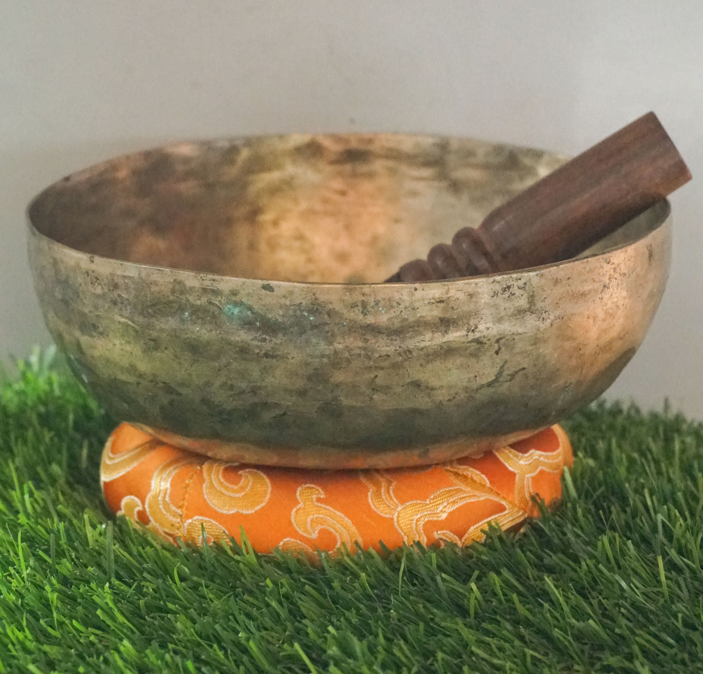 Semi-antique Singing Bowl with traditional Nepalese craftsmanship, creating soothing tones to enhance meditation, sound therapy, and spiritual focus.