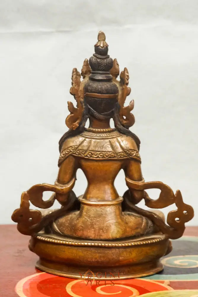 Amitayus Buddha statue, a symbol of long life, clarity, and spiritual abundance offering healing energy.
It is mindful presence for your altar, meditation space, or sacred corner.