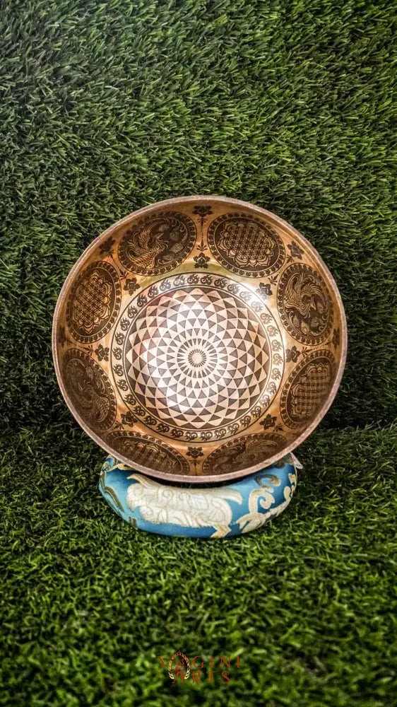 The Cosmos Singing Bowl features detailed celestial engravings and sacred mantras, symbolizing the infinite universe and spiritual unity. Handcrafted by Himalayan artisans, it produces rich, resonant tones that open your mind and spirit. Ideal for meditation and sound healing, this bowl helps you connect with cosmic energy and find inner peace through its expansive, clear sound.