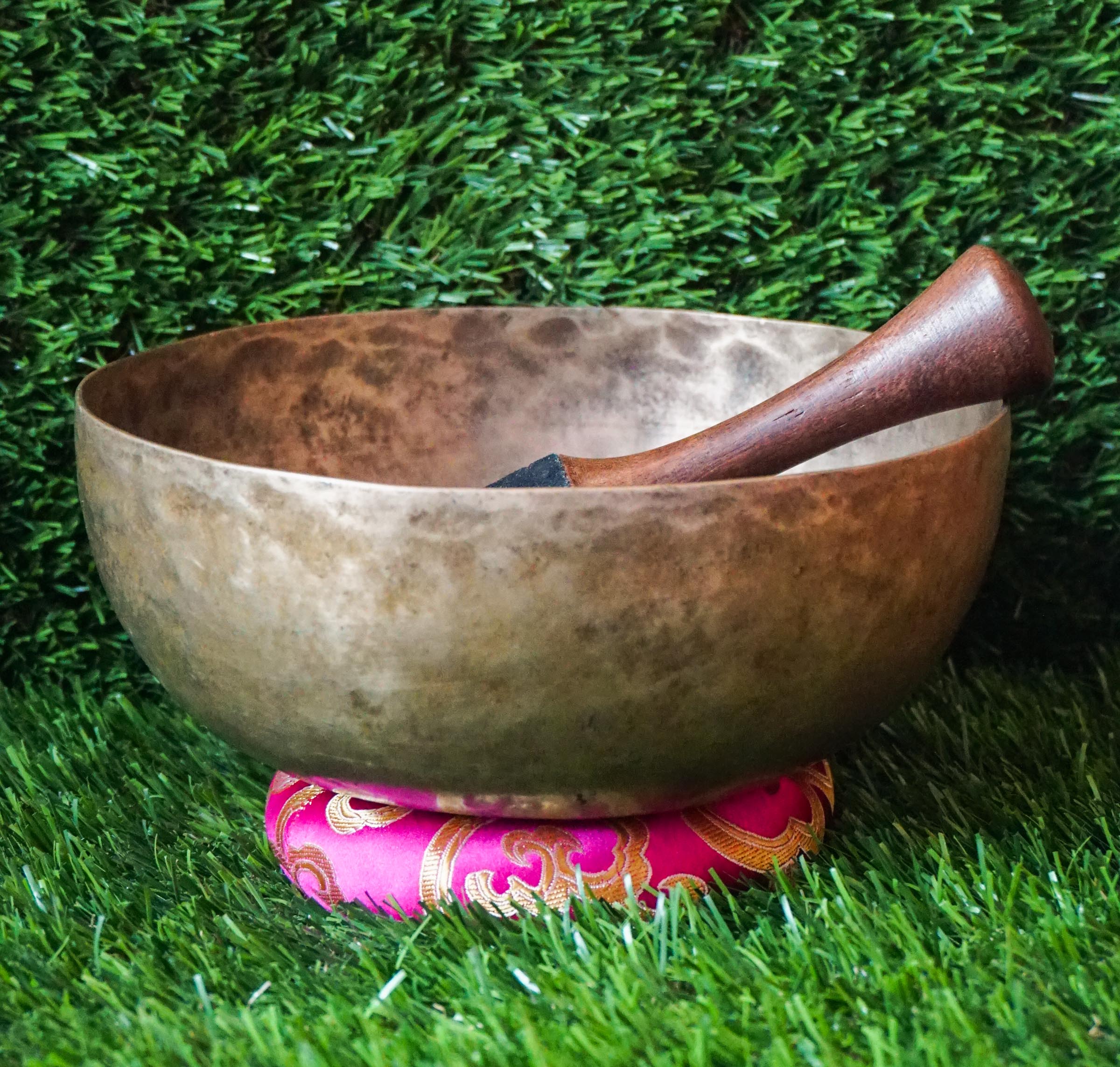 Antique singing bowl handcrafted in Nepal with copper and tin alloy, antique finish, used for meditation and sound healing