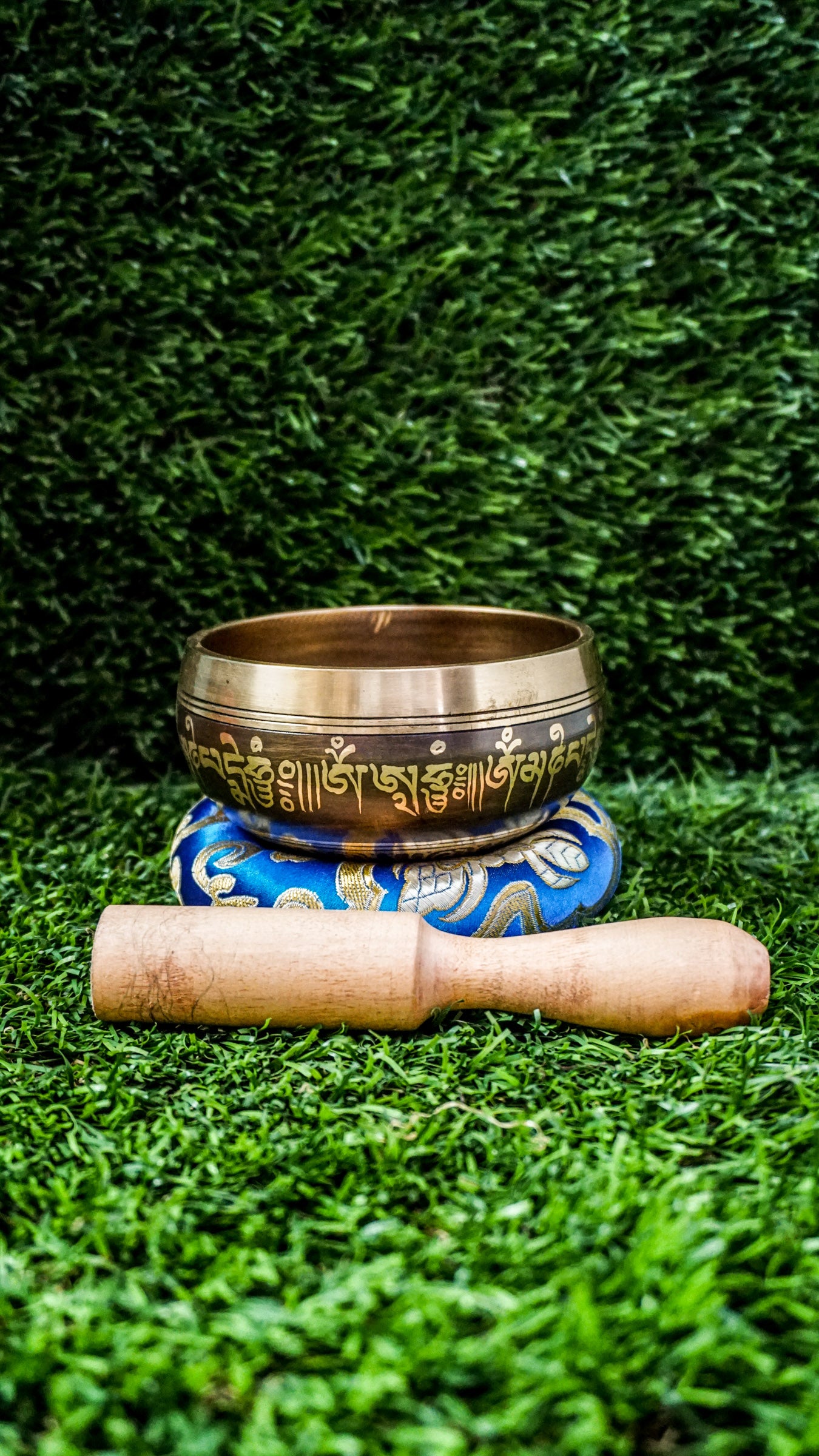 The Double Dorje Singing Bowl grounds and centers your energy. At its heart is the double dorje symbol, representing protection, balance, and spiritual strength. The outside is wrapped with the Om Mani Padme Hum mantra, adding compassion and focus. It produces deep, steady tones perfect for grounding meditation or creating calm. Includes singing bowl, wooden mallet, and silk cushion. Wipe clean and store dry. Let this bowl be your anchor for stillness and strength.
