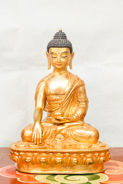 Shākyamuni Buddha statue, it embodies spiritual wisdom and calm. Made by skilled Himalayan artisans with traditional techniques, this statue is perfect for meditation spaces, altars, or as a meaningful gift for those on a spiritual path.