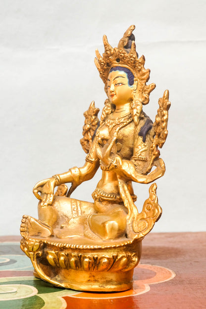 Green Tara gold-plated statue, Known as the “Mother of All Buddhas,” she offers protection, courage, and healing. Also it is ideal for meditation, altar display, or spiritual gifting.