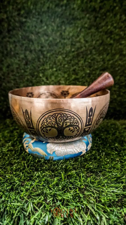 Balance yin and yang with our handcrafted Dragon and Phoenix Singing Bowl. Featuring the dragon and phoenix inside, it symbolizes strength, renewal, and harmony. Sacred mantras around the rim enhance your meditation space with peace and spiritual energy. Handmade by skilled artisans, it produces rich, balanced tones perfect for mindfulness, healing, and rituals. Compact and powerful, it fits beautifully in any sacred space or travel kit.